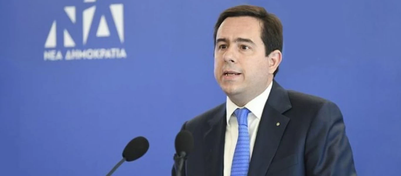Επίθεση στον υφ. Εργασίας Ν.Μηταράκη από οργισμένους πολίτες της Χίου: Διαμαρτύρονται για την αλλοίωση του πληθυσμού